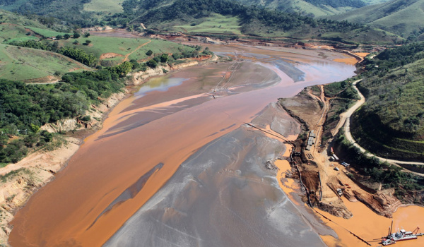 The Candonga Reservoir downstream of the dam site was heavily affected by the spill.