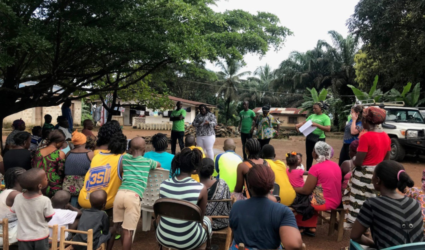 Liberian scientists and community discussion on bats